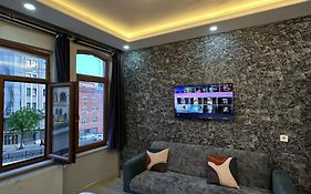 The Square 30 Otel